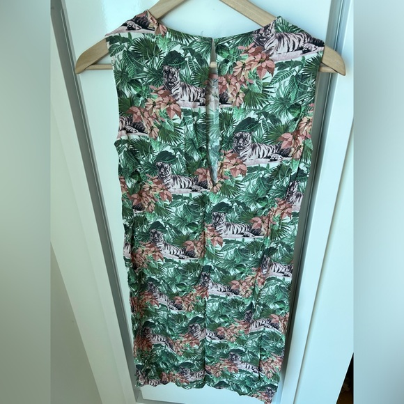 Emma Cook jungle print sleeveless sheath dres - Picture 3 of 4